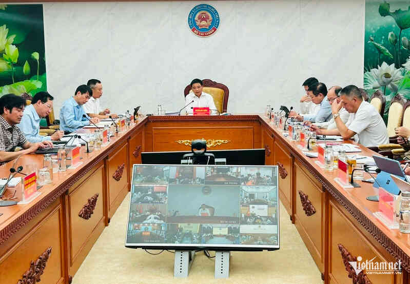 Bỏ cấp huyện, địa phương nói khó tách các gói thầu dở dang cho xã