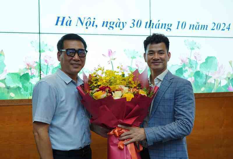 NSƯT Kiều Minh Hiếu được bổ nhiệm làm Giám đốc Nhà hát Kịch Việt Nam
