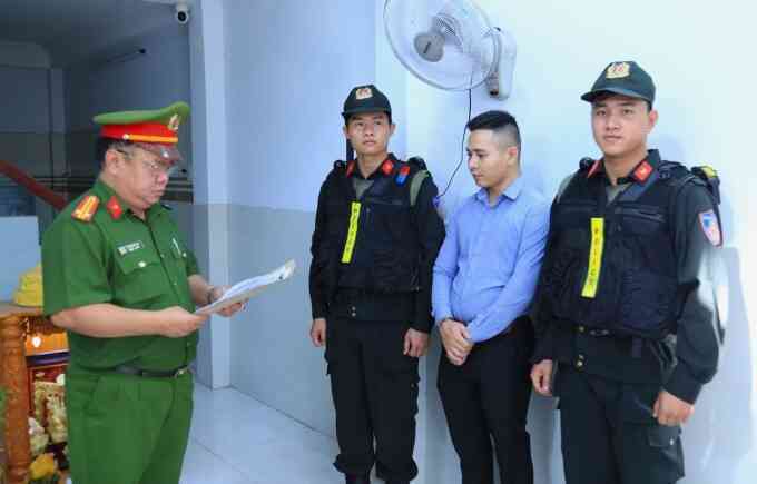 Xưởng sản xuất phân bón giả bị phát hiện