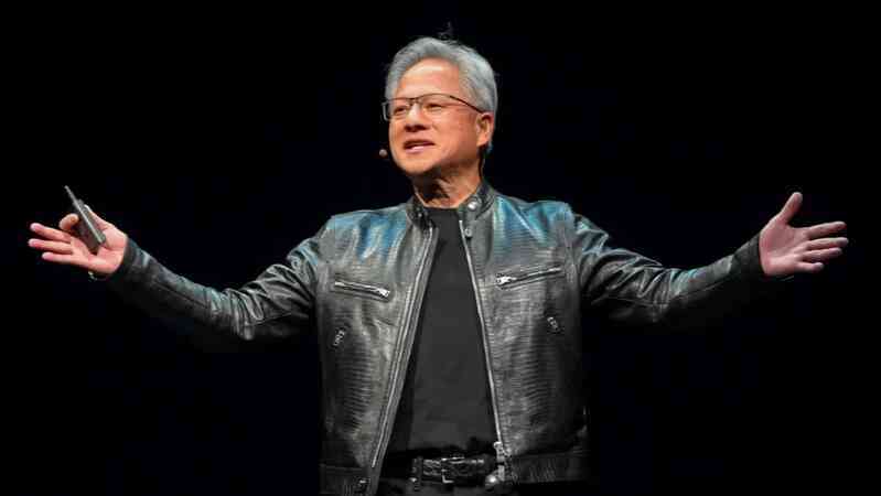 Tỷ phú Jensen Huang lần đầu được tăng lương sau một thập kỷ