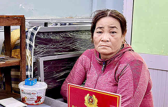Vờ hỏi mua vàng rồi trộm 5 vòng ximen