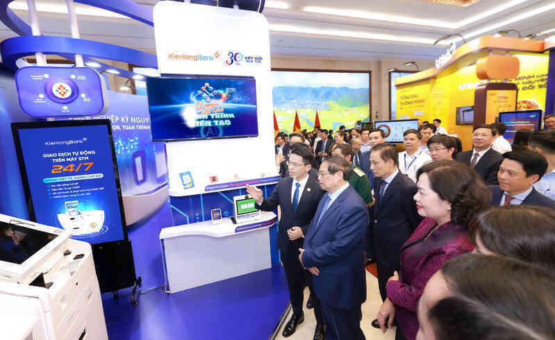 Giao dịch viên AI của KienlongBank gây ấn tượng tại Ngày Chuyển đổi số Ngân hàng