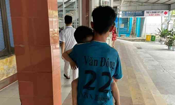 Đình chỉ công tác nhân viên bệnh viện bị phản ánh 