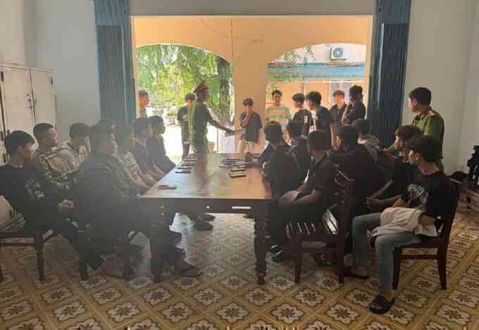 31 người dùng khẩu trang bịt biển số xe khi hỗn chiến bị khởi tố