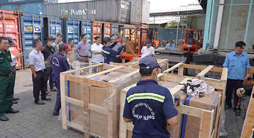 Bất thường trong container hàng xuất đi Australia