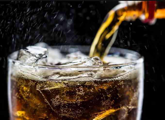 Khuyến nghị áp thuế để giảm tiêu thụ đồ uống có đường