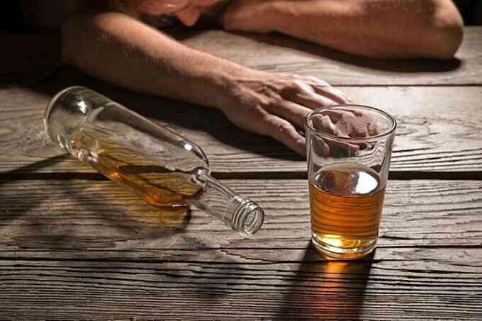 Não nhiễm độc do nghiện rượu