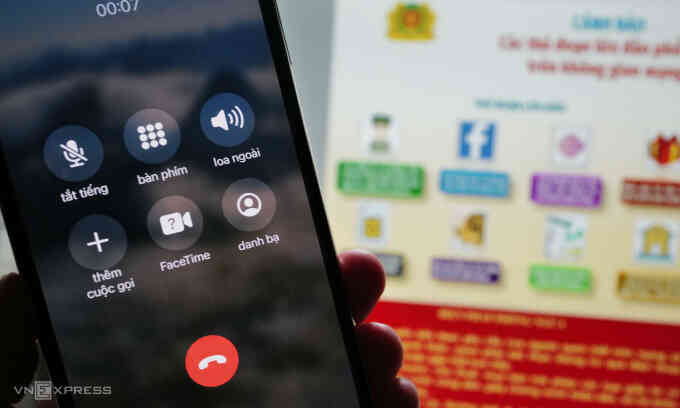 `Công an mạng` thao túng nữ sinh viên, dạy cách lừa cha mẹ lấy 3 tỷ đồng