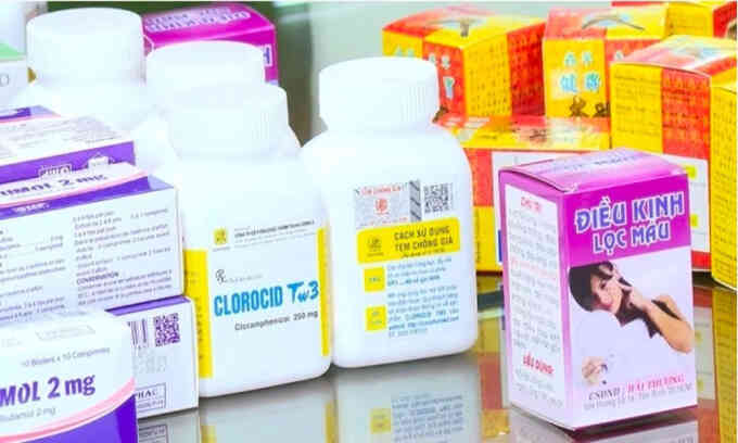Lỗ hổng pháp lý khiến `thuốc, sữa giả hoành hành`