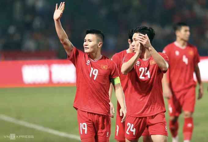 Quang Hải rút khỏi trận đấu Man Utd