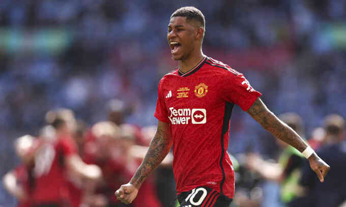Rashford tự ứng cử với Barca