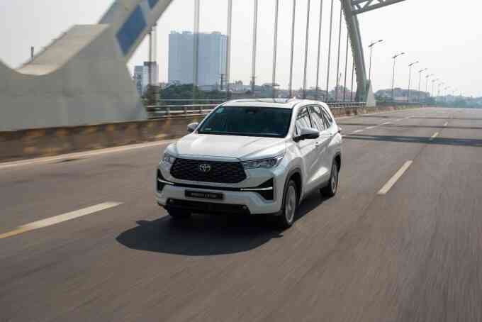 Lý do Innova Cross HEV dẫn đầu doanh số xe hybrid