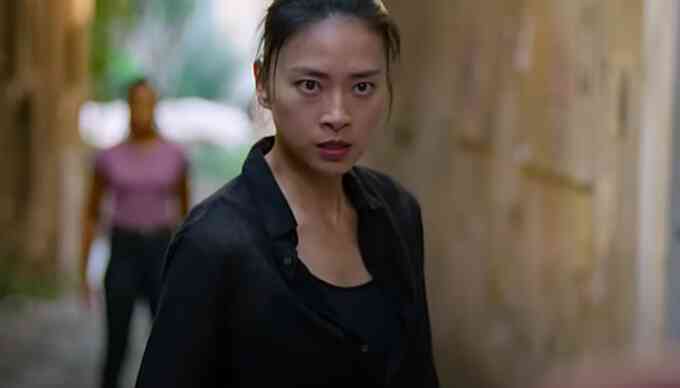 Ngô Thanh Vân đấu Charlie Theron trong `The Old Guard 2`
