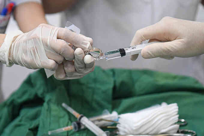 Suýt chết sau mũi tiêm khớp vai ở phòng khám tư