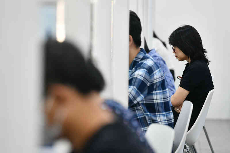 “Chúc mừng quý khách đủ điều kiện phát hành thẻ…”, câu mở đầu cho cú lừa trắng trợn