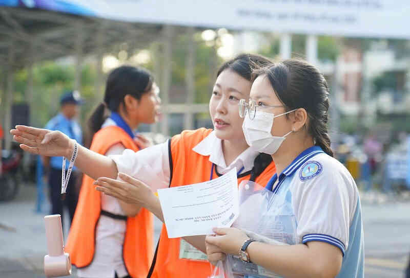 Gần 70.000 thí sinh đang thi lại đánh giá năng lực, đề thi mới điểm có cao hơn?