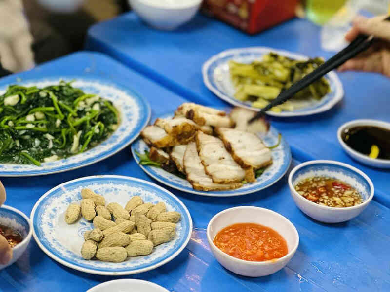 Hai thói quen khi ăn tối làm tăng nguy cơ ung thư dạ dày