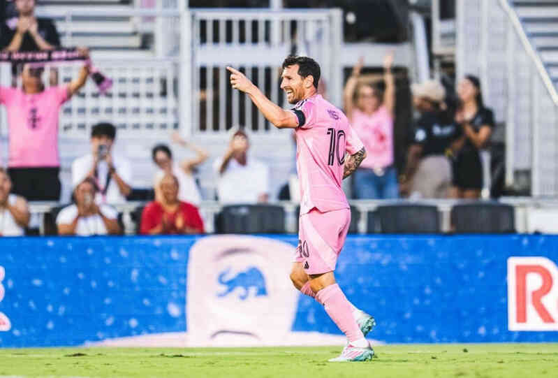 Messi thăng hoa rực rỡ, Inter Miami thắng kiểu 