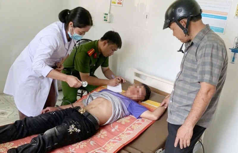 Nam sinh nhảy cầu rồi tự bơi vào bờ, hàng chục người vất vả tìm kiếm nhiều giờ