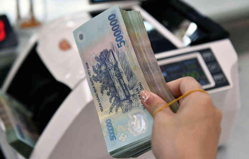 Sửa quy định về hóa đơn; cơ chế tiền lương mới với doanh nghiệp nhà nước