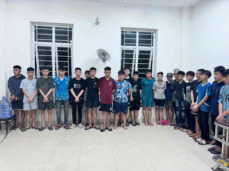 Bắt 28 đối tượng mang dao kiếm đi hỗn chiến ở Nghệ An
