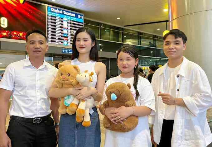Ý Nhi phủ nhận chia tay bạn trai