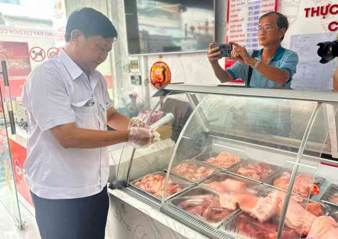 Ba cửa hàng của Công ty C.P bị phạt 105 triệu đồng