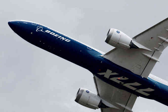 Boeing nhận hơn 300 đơn hàng mới trong tháng 5