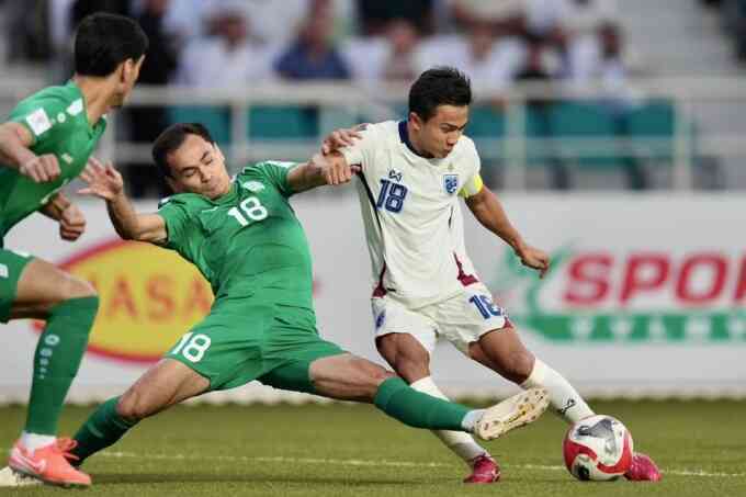 Thái Lan thua sốc ở vòng loại Asian Cup
