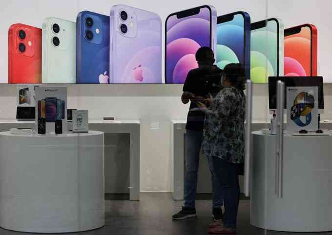 Apple dồn iPhone sản xuất tại Ấn Độ sang Mỹ