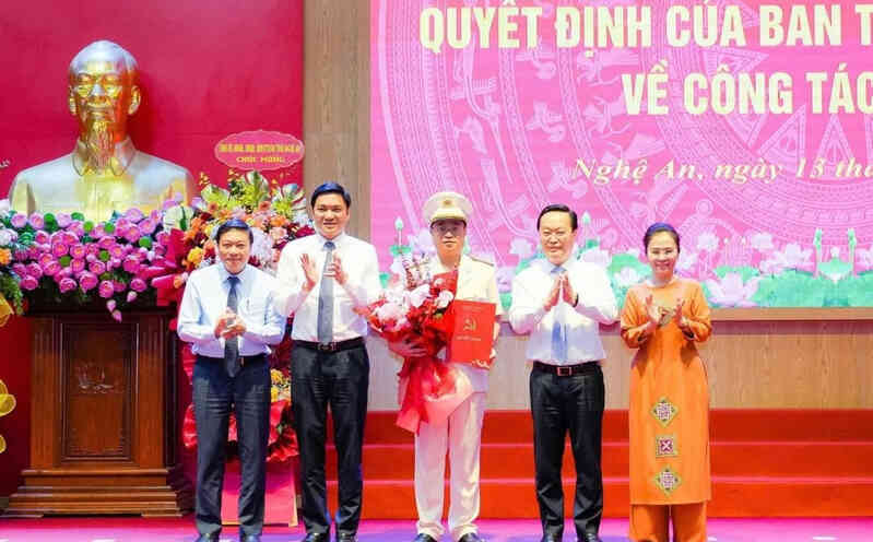 Đại tá Đinh Việt Dũng làm Giám đốc Công an Nghệ An
