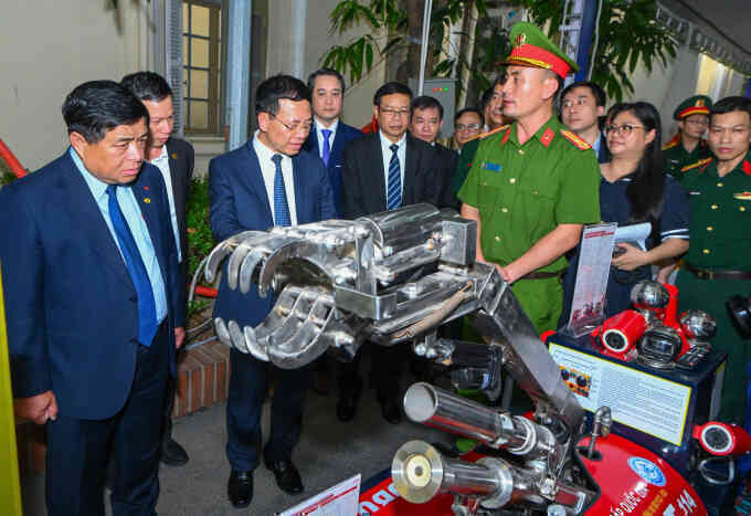 Hàng loạt thẩm quyền lĩnh vực khoa học công nghệ được giao về địa phương