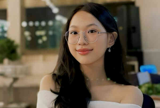 Nữ sinh cùng lúc đạt học bổng cử nhân và thạc sĩ từ đại học top 10 thế giới