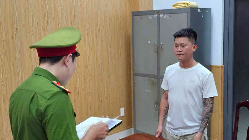 Bắt `ông trùm` điều hành đường dây đánh bạc, cá độ hơn 2.000 tỷ đồng