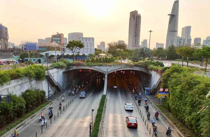 Cấm xe qua hầm sông Sài Gòn để vận hành hệ thống chữa cháy