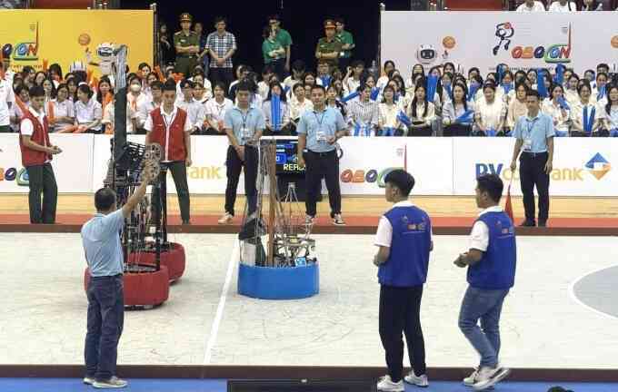 Đại học Lạc Hồng lần thứ 10 vô địch Robocon Việt Nam