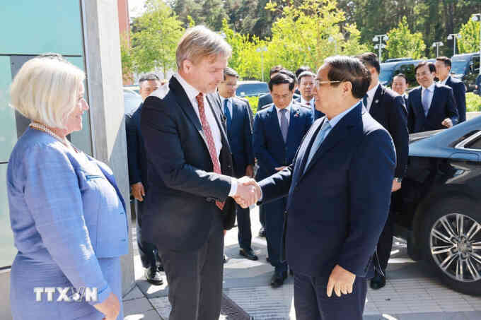 Thủ tướng: Mong có người Việt Nam đoạt giải Nobel trong tương lai