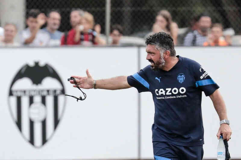 Gattuso bị phản đối khi được chọn làm HLV trưởng tuyển Italia