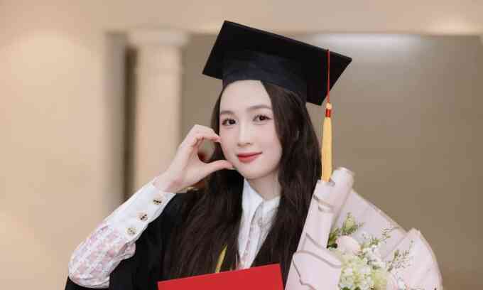 Hoa khôi Đại học Quốc gia Hà Nội giành học bổng Chính phủ toàn phần