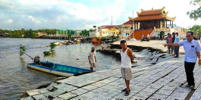Di tích miếu bà Thủy Long ở Cà Mau bị sạt lở