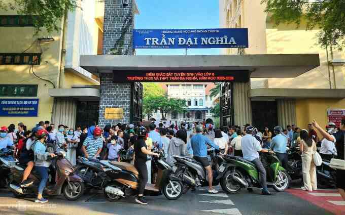 Ôn luyện 2-3 năm để tranh suất lớp 6 trường `hot` nhất TP HCM