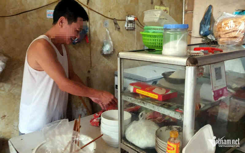 Ông chủ quán phở ở Hà Nội ‘cao tay’ khiến kẻ lừa đảo `bỏ của chạy lấy người`