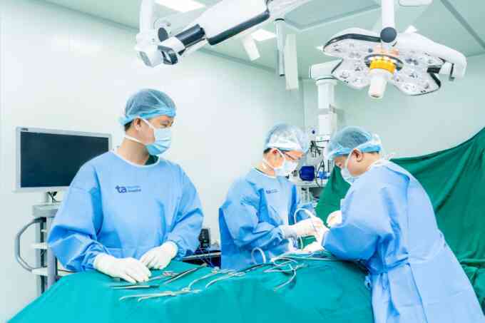 Phát hiện ung thư vú sớm từ dấu hiệu đau ngực