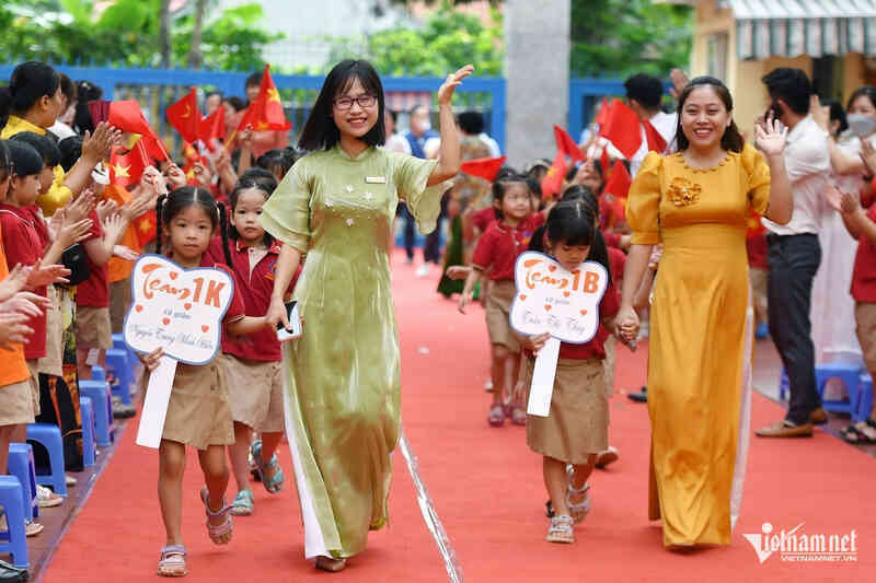Quốc hội thông qua Luật Nhà giáo: Không cấm dạy thêm, học thêm