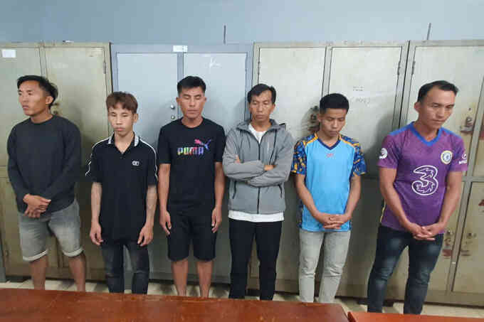 Kế hoạch chuốc say bé gái 14 tuổi của 6 nghi phạm hiếp dâm