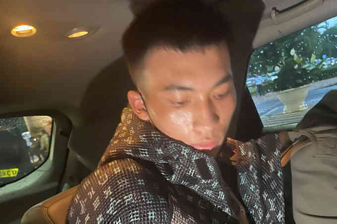 Vờ hỏi mua vàng rồi cướp, bỏ chạy
