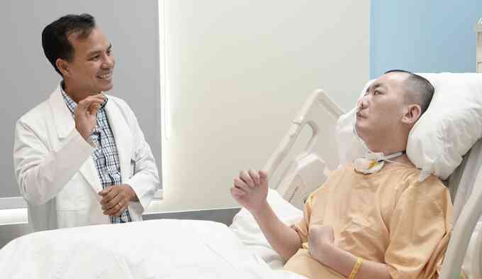 Bệnh nhân Hàn Quốc một năm nằm viện không người thân