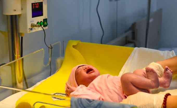 Chọn giới tính thai nhi có thể bị phạt đến 100 triệu đồng