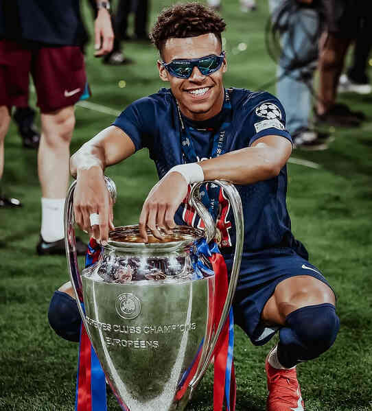 Người hùng PSG cố ý chế nhạo Lamine Yamal trong lễ ăn mừng Cúp C1