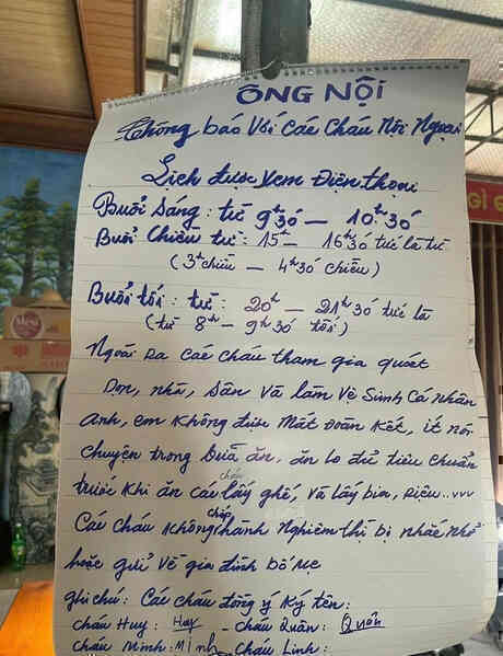 Ông nội gây sốt với cách khiến ‘khối nghỉ hè’ hạn chế điện thoại, chăm làm việc